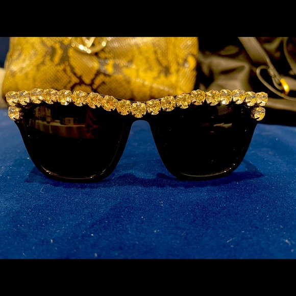 sunglasses - Picture 4 of 4